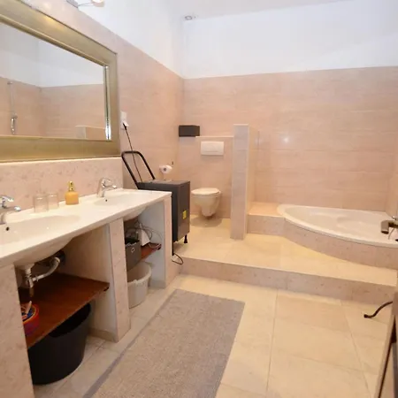 Waterside Cove Oasis Rovinj