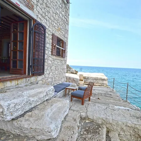 Waterside Cove Oasis Apartment *